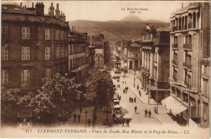 Carte postale ancienne Clermont Ferrand Place de Jaude ,Rue Blatin à Clermont-Ferrand