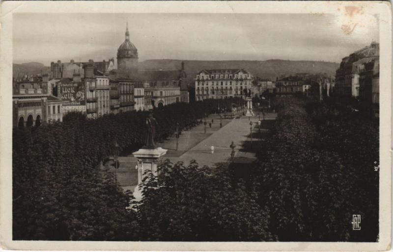 Carte postale ancienne Clermont Ferrand Place de Jaude à Clermont-Ferrand