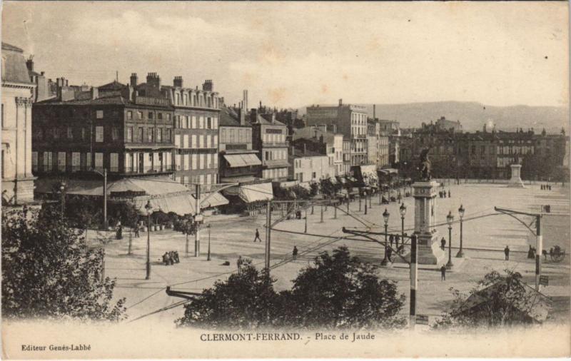 Carte postale ancienne Clermont Ferrand Place de Jaude à Clermont-Ferrand