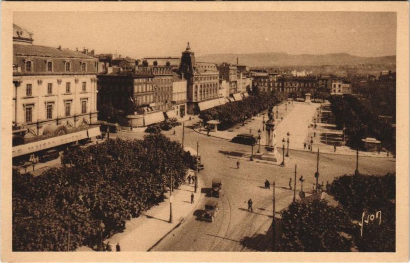 Carte postale ancienne Clermont Ferrand Place de Jaude à Clermont-Ferrand