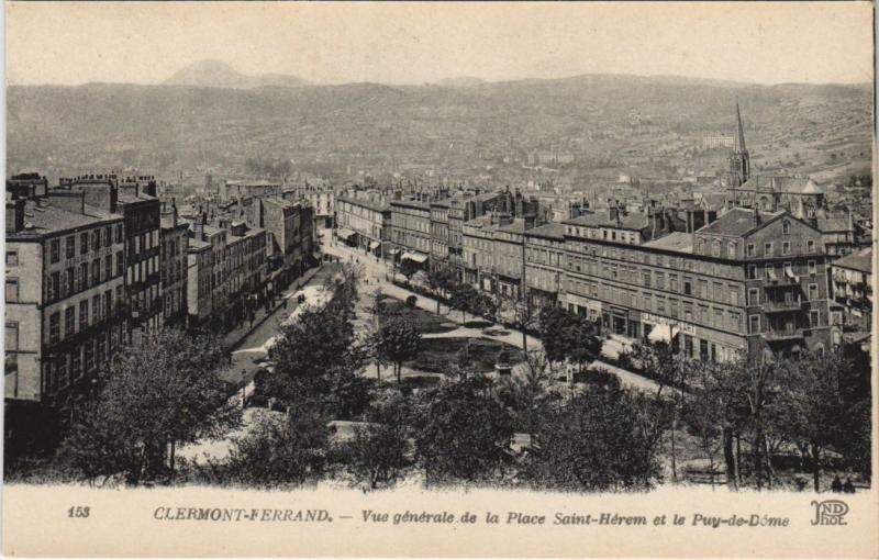 Carte postale ancienne Clermont Ferrand vue generale de la Place Saint-Herem à Clermont-Ferrand