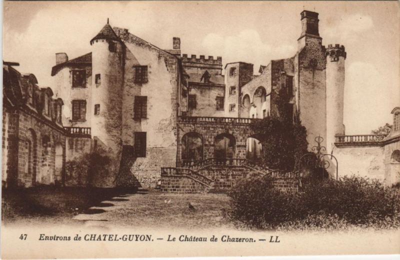 Carte postale ancienne Chatel-Guyon Chateau de Chazeron