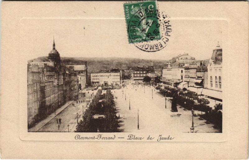 Carte postale ancienne Clermont Ferrand Place de Jaude à Clermont-Ferrand
