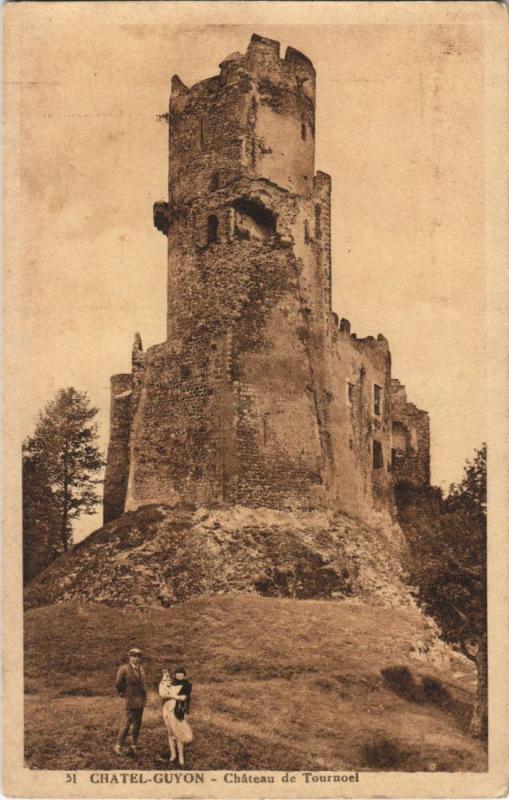 Carte postale ancienne Chatel-Guyon Chateau de Tournoel