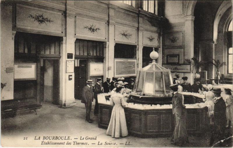 Carte postale ancienne La Bourboule Etablissement Thermes, La Source à La Bourboule