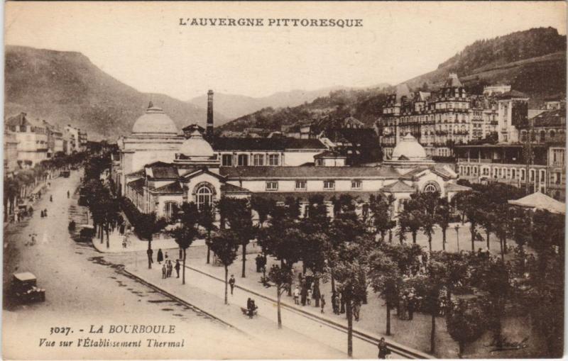 Carte postale ancienne La Bourboule vue sur l'Etablissement Thermal à La Bourboule