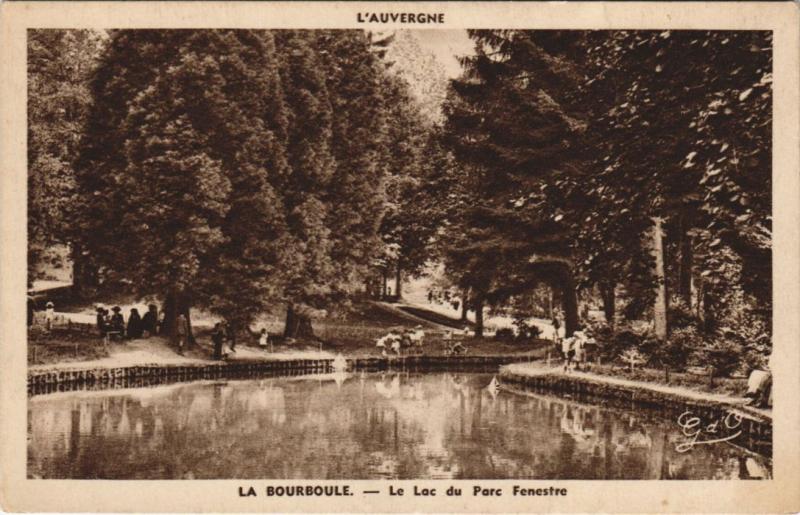 Carte postale ancienne La Bourboule Le Lac du Parc Fenestre à La Bourboule