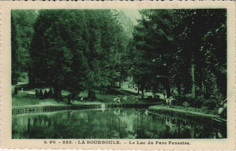 Carte postale ancienne La Bourboule Le Lac du Parc Fenestre à La Bourboule