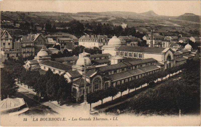 Carte postale ancienne La Bourboule Les Grands Thermes à La Bourboule