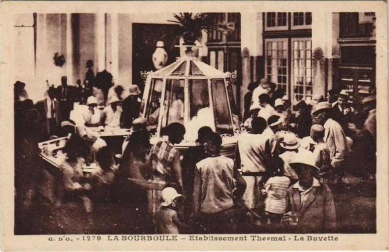 Carte postale ancienne La Bourboule Etablissement Thermal , la Buvette à La Bourboule