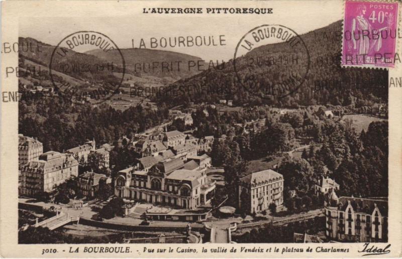Carte postale ancienne La Bourboule vue sur le Casino à La Bourboule