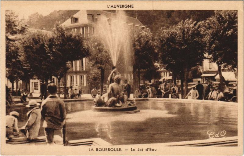Carte postale ancienne La Bourboule Le Jet d'Eau à La Bourboule