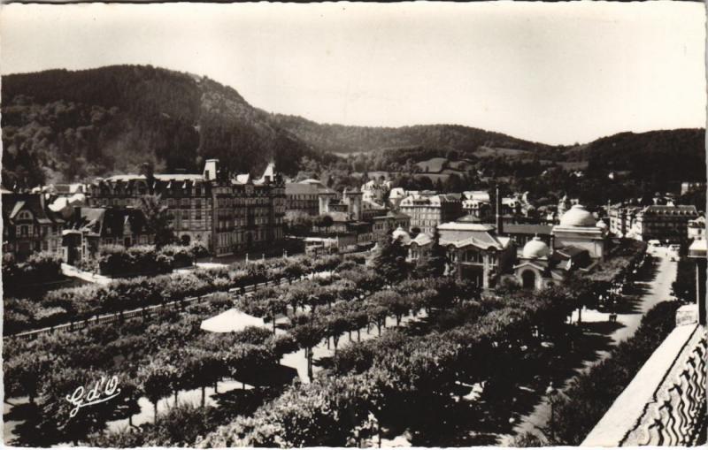 Carte postale ancienne La Bourboule Square Joffre à La Bourboule