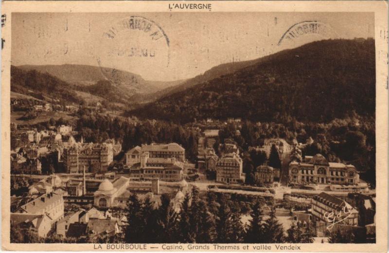 Carte postale ancienne La Bourboule Casino, Grands Thermes et Vallee Vendeix à La Bourboule