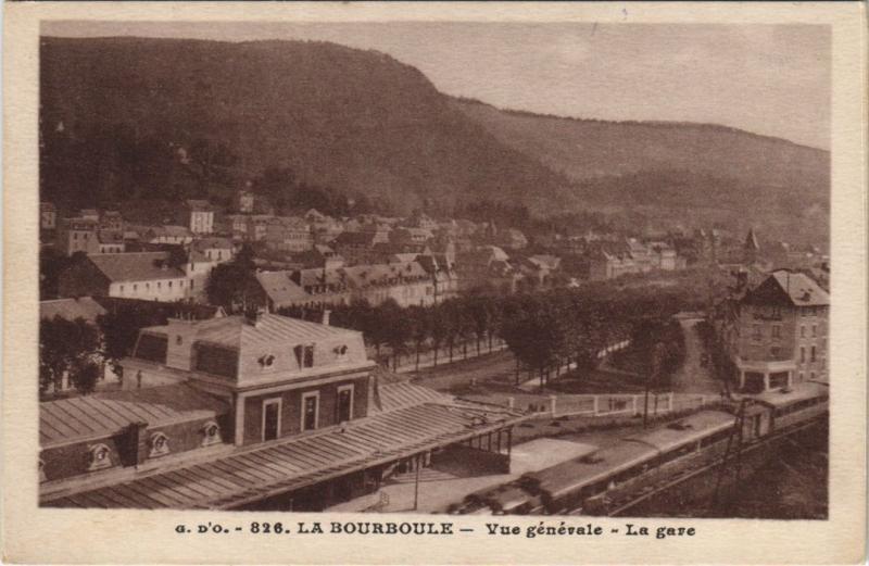Carte postale ancienne La Bourboule vue generale , La Gare à La Bourboule