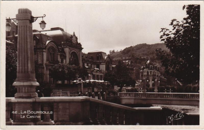Carte postale ancienne La Bourboule le Casino à La Bourboule