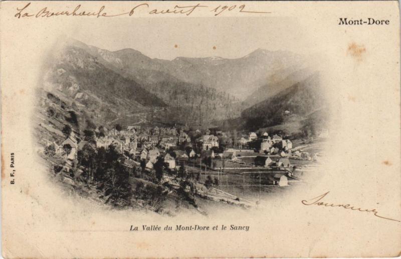 Carte postale ancienne Mont Dore Vallee et le Sancy à Mont-Dore
