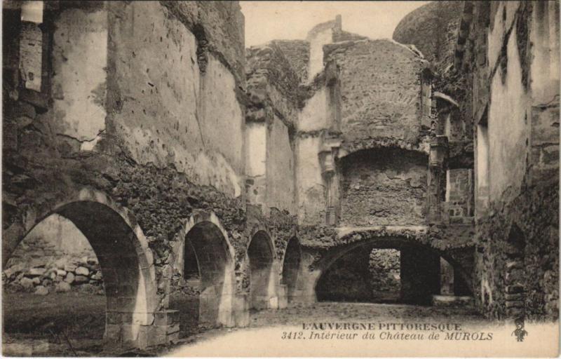 Carte postale ancienne Murols Interieur du Chateau de Murols à Murol
