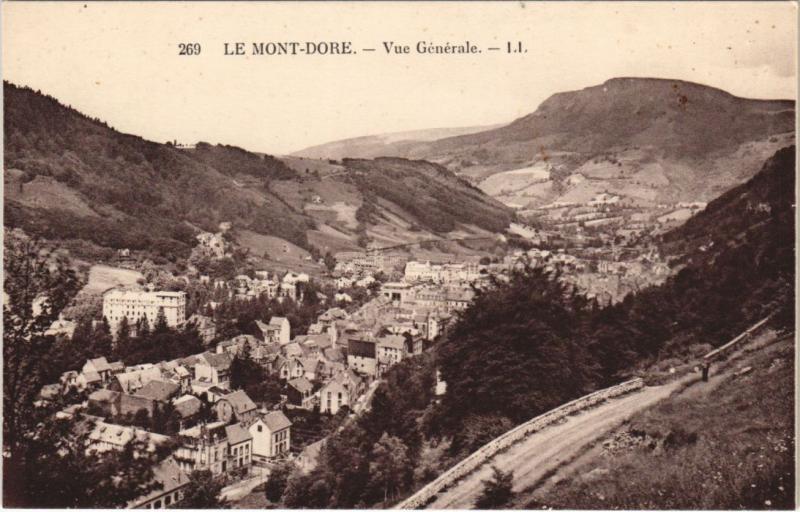 Carte postale ancienne Le Mont-Dore Vue Generale à Mont-Dore