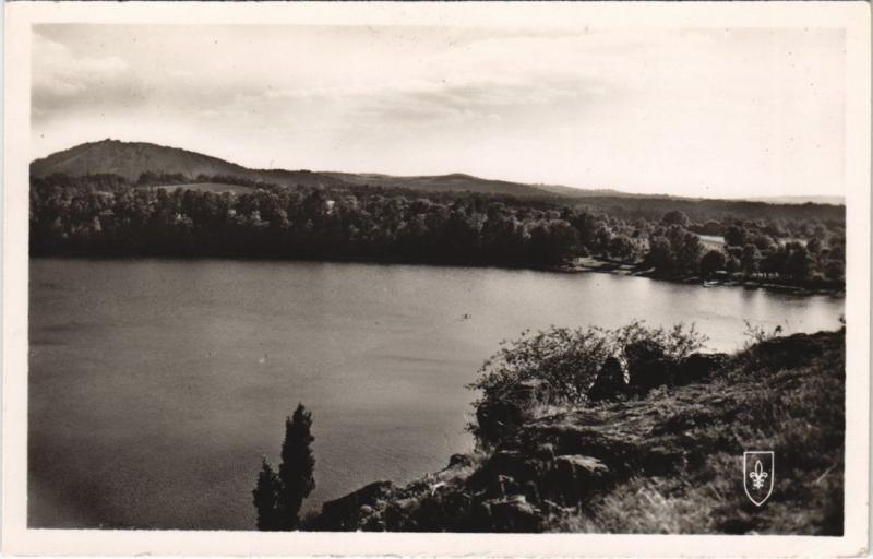 Carte postale ancienne Charbonnieres-les-Vieilles Gour de Tazenat - Ancien Cratere