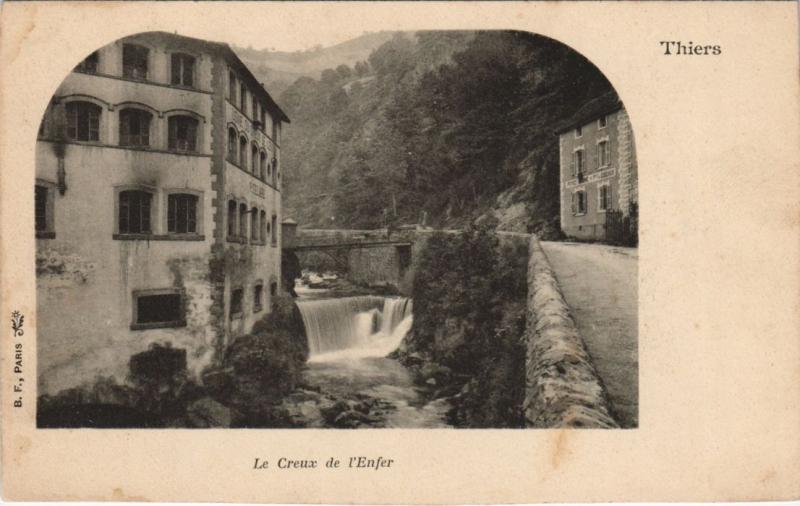 Carte postale ancienne Thiers Le Creux de l'Enfer à Thiers