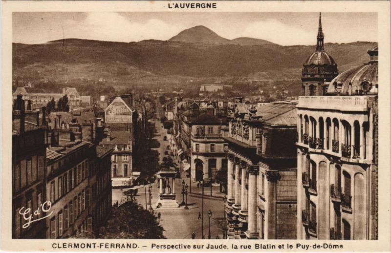 Carte postale ancienne Clermont-Ferrand Perspective sur Jaude - La Rue Blatin à Clermont-Ferrand