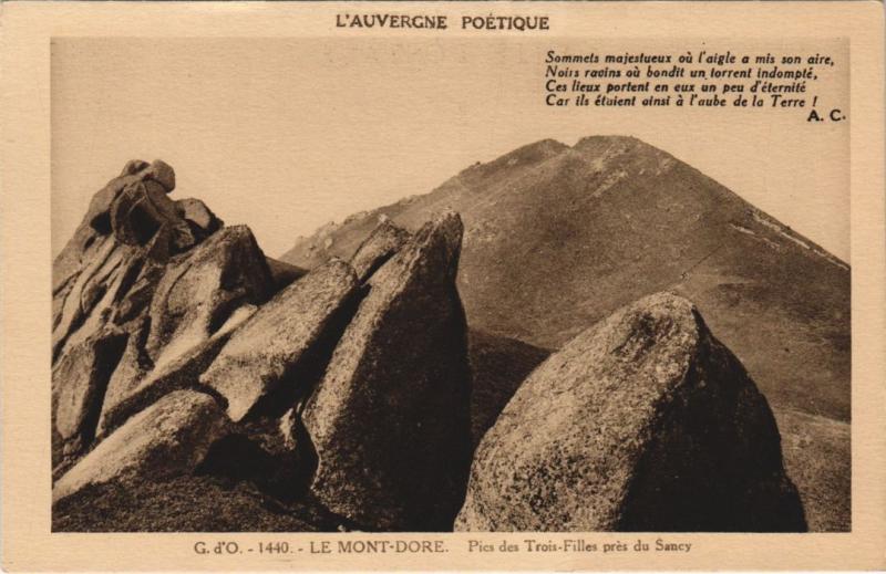 Carte postale ancienne Le Mont-Dore Pics des Trois-Filles pres du Saucy à Mont-Dore