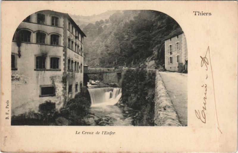 Carte postale ancienne Thiers Le Creux de l'Enfer à Thiers