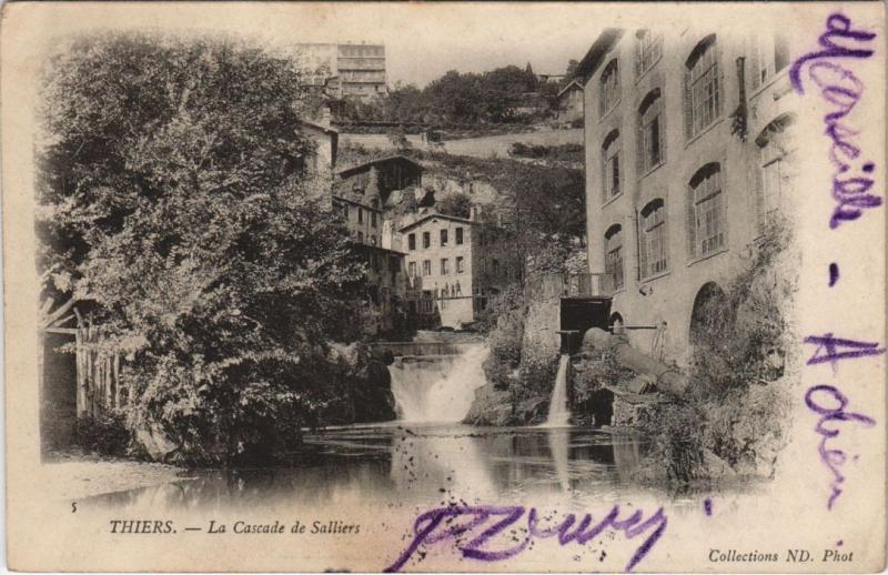 Carte postale ancienne Thiers La Cascade de Salliers à Thiers