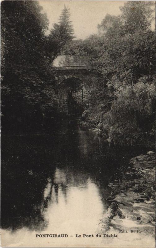 Carte postale ancienne Pontgibaud Le Pont du Diable à Pontgibaud