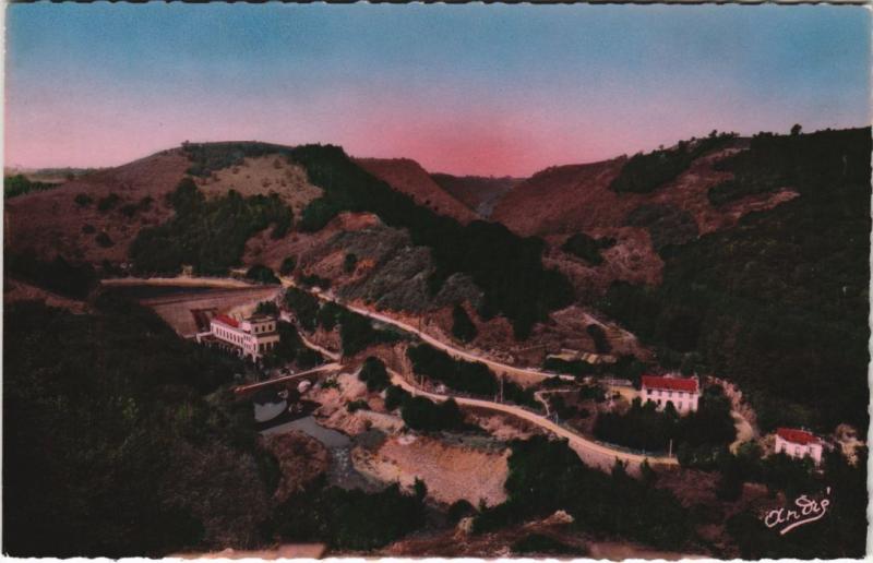 Carte postale ancienne Le Barrage des Fades