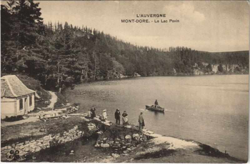 Carte postale ancienne Le Mont-Dore Le Lac Pavin à Mont-Dore