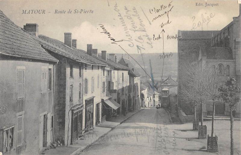 Carte postale ancienne Matour - Route Saint Pierre à Matour