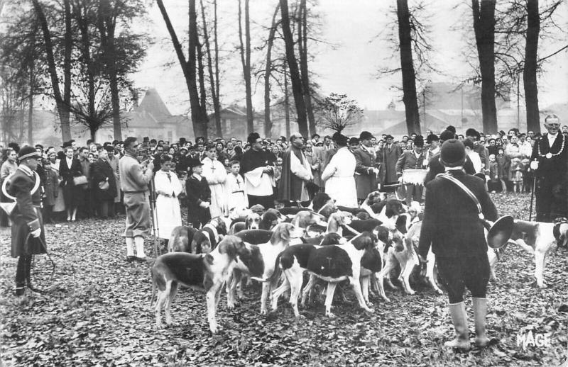 Carte postale ancienne Villers Cotterets - Saint Hubert - Ceremonie Au Grand Bosquet - Chasse à Villers-Cotterêts