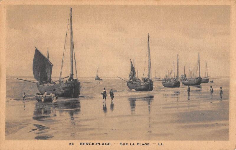 Carte postale ancienne Berck Plage - Sur La Plage à Berck