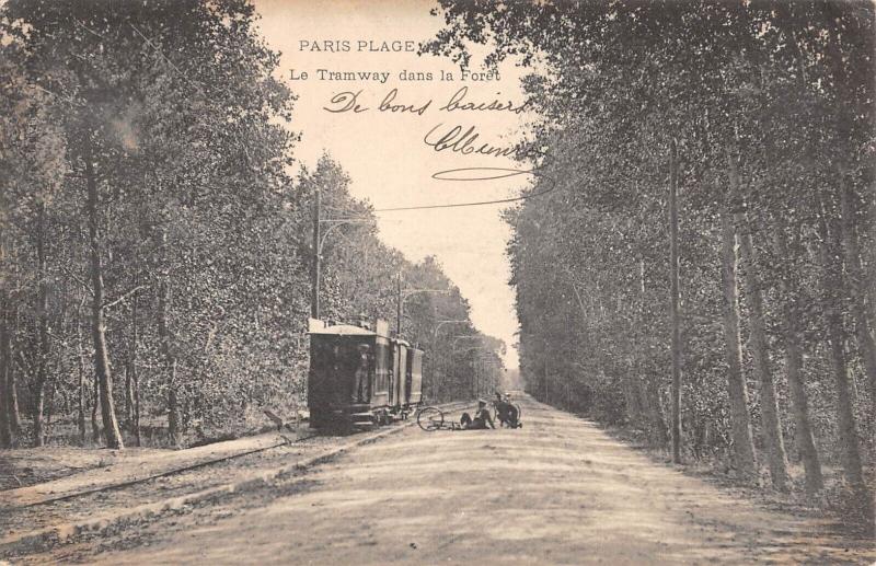 Carte postale ancienne Paris Plage - Le Tramway Dans La Foret