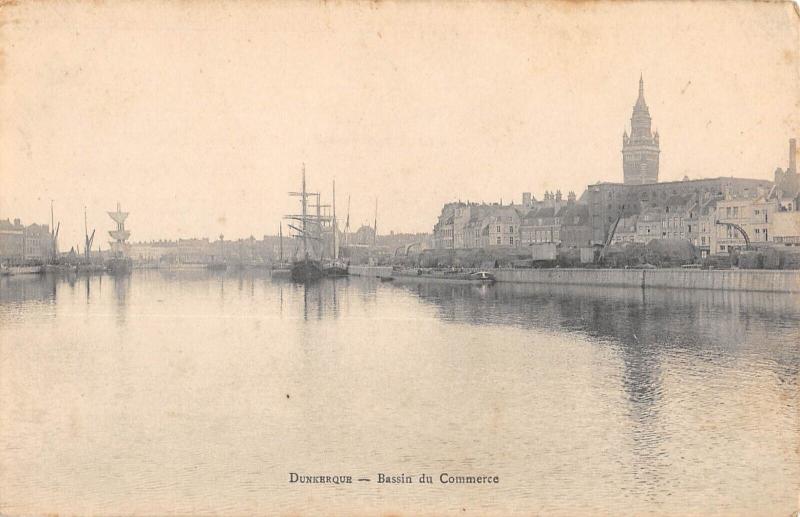 Carte postale ancienne Dunkerque - Bassin Du Commerce à Dunkerque