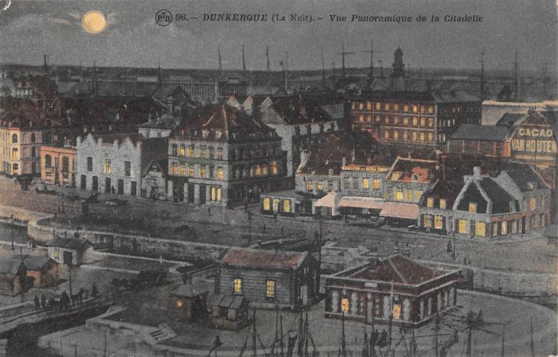 Carte postale ancienne Dunkerque - La Nuit - Vue Panoramique De La Citadelle à Dunkerque