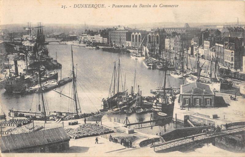 Carte postale ancienne Dunkerque - Panorama Du Bassin Du Commerce à Dunkerque