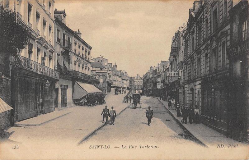 Carte postale ancienne Saint Lo - La Rue Torteron à Saint-Lô