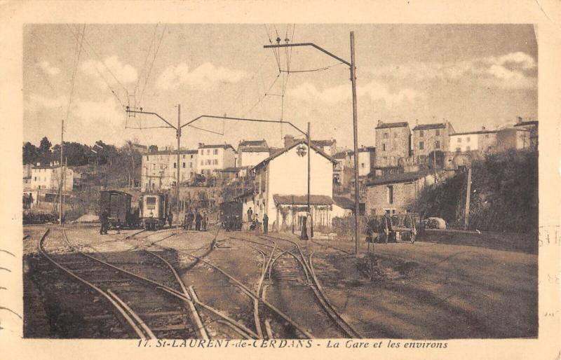 Carte postale ancienne Saint Laurent De Cerdans - La Gare Et Les Environs à Saint-Laurent-de-Cerdans