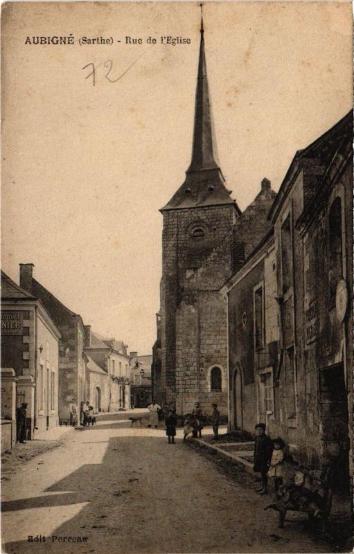 Carte postale ancienne Aubigne Rue de l'Eglise