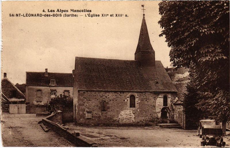 Carte postale ancienne St Leonard des Bois Eglise