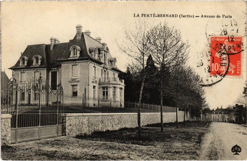 Carte postale ancienne La Ferte Bernard Avenue de Paris
