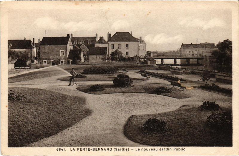 Carte postale ancienne La Ferte Bernard Jardin Public