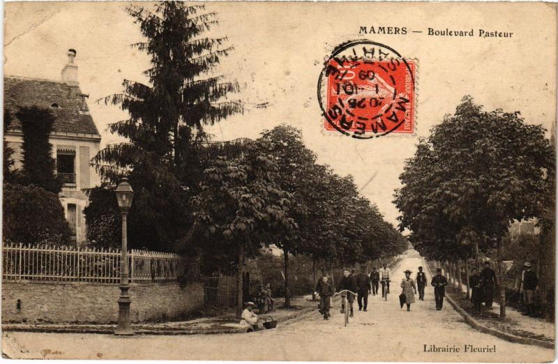 Carte postale ancienne Mamers Boulevard Pasteur à Mamers