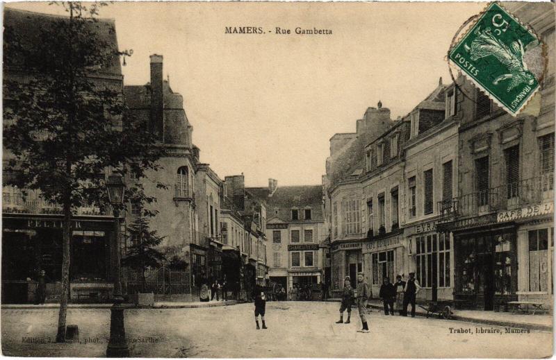 Carte postale ancienne Mamers Rue Gambetta à Mamers
