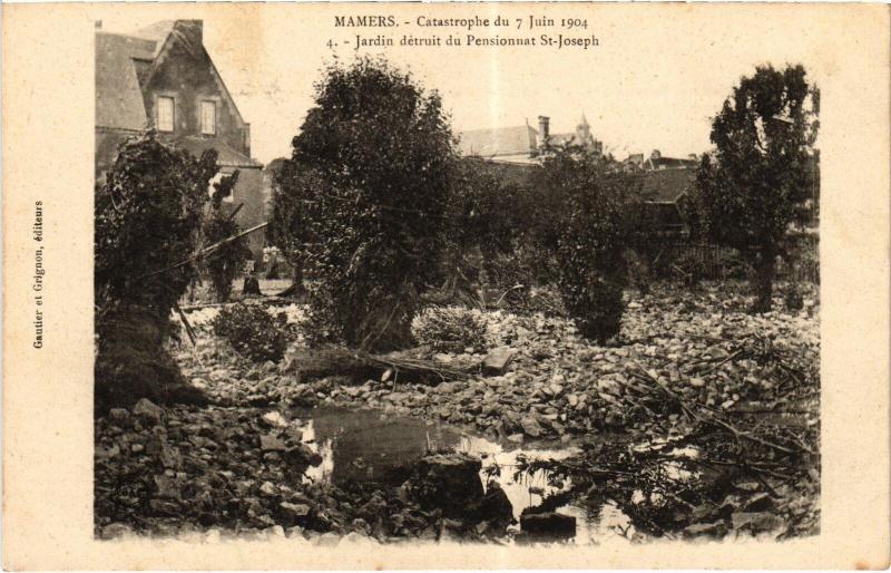 Carte postale ancienne Mamers Jardin detruit du Pensionnat Saint-Joseph à Mamers
