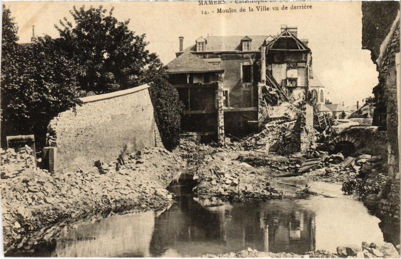 Carte postale ancienne Mamers Moulin de la ville vu de derriere à Mamers