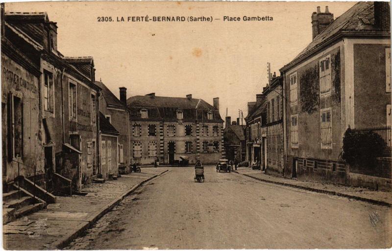 Carte postale ancienne La Ferte Bernard Place Gambetta